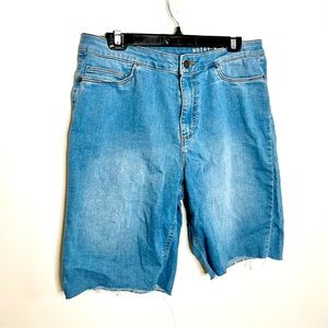 Noisy May soft and stretchy high waisted shorts